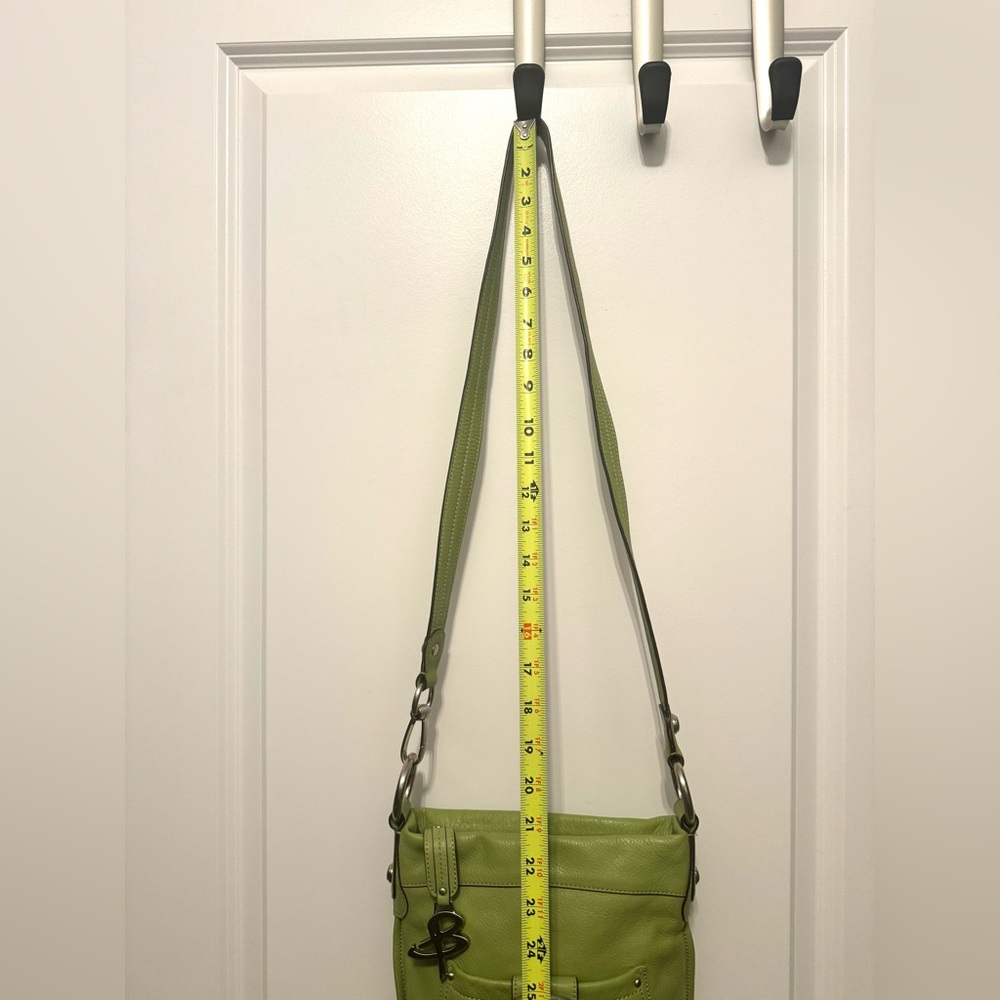 B Makowsky Bright Green Pebble Leather Convertible Crossbody/ Shoulder Bag - Picture 6 of 11